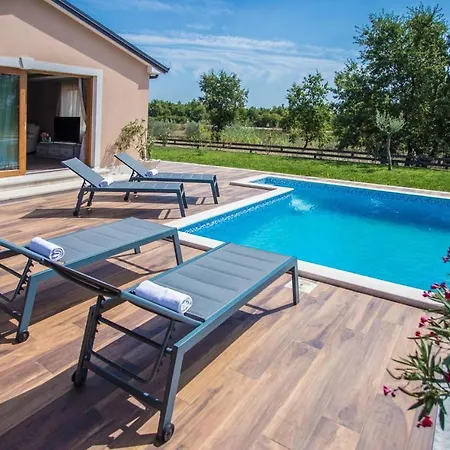 Mihaela Deluxe Holiday home Porec