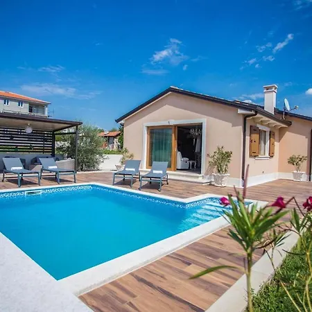 Holiday home Mihaela Deluxe Porec