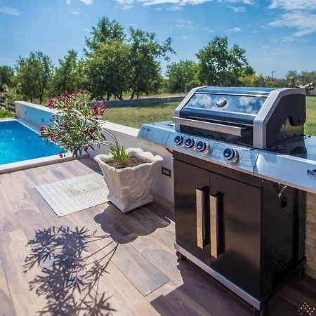 Mihaela Deluxe Holiday home Porec